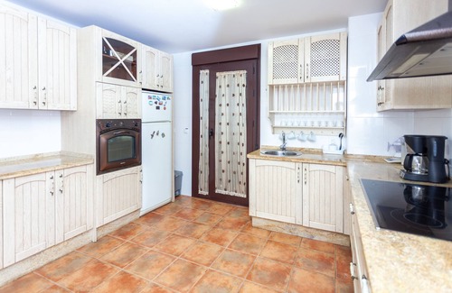Las Pajanosas Villa | Villa on golf course with pool in Seville/golf course villa with pool
