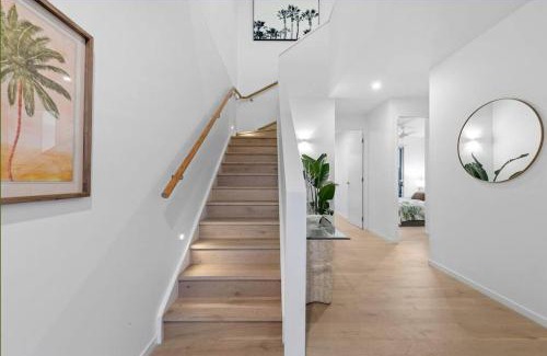 Newport House | Villa on Newport Lake