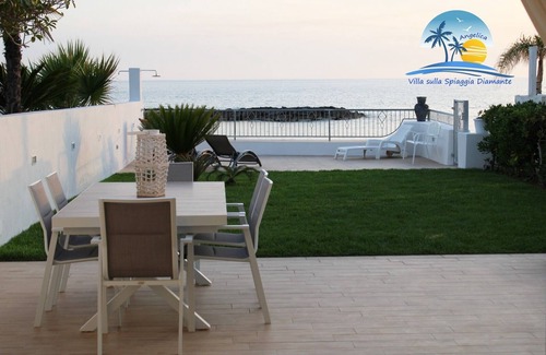 Belvedere Marittimo Villa | Villa on the Diamante beach
