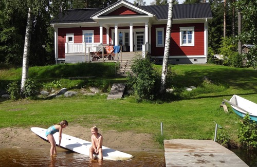 Tiainen Villa | Villa on the beach, own boat and sauna. Quiet in Finland
