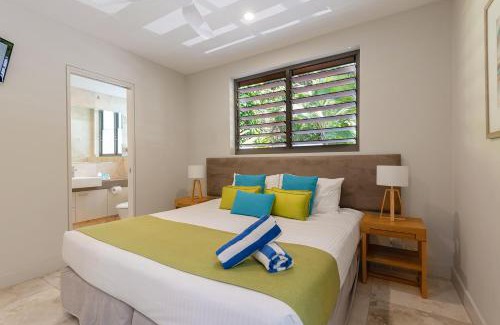 Port Douglas Villa | Villa On The Hill - Spacious Tropical Panorama