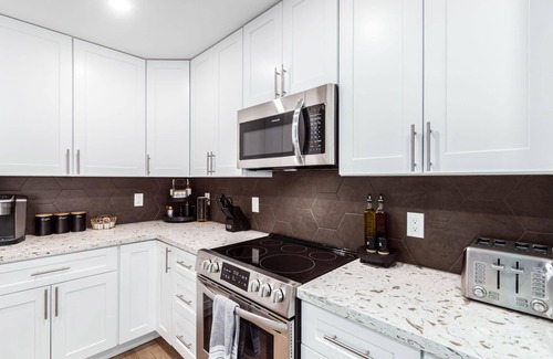 Scottsdale Estates Ten House | Villa on Virginia|2 Masters|Pool & Hottub|Sleeps 10