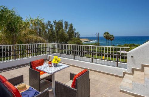 Pegeia Villa | Villa Oniro by Villa Plus