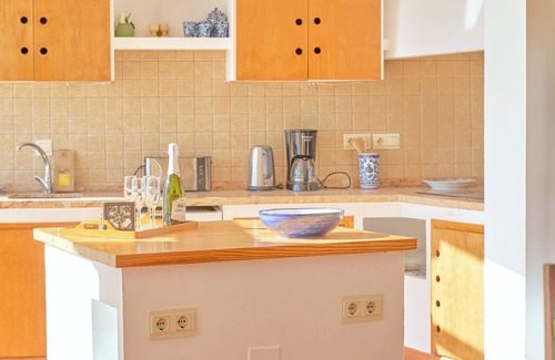 Almunecar Villa | Villa 'Only Adult El Abanico' with Sea View, Wi-Fi and Air Conditioning