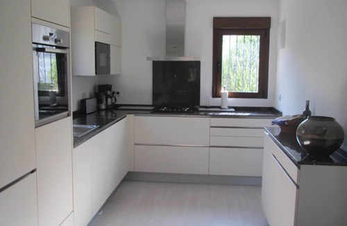 Coveta Fuma Villa | Villa Oriola, Cosy Villa with private swimming pool in lovely Spanish garden