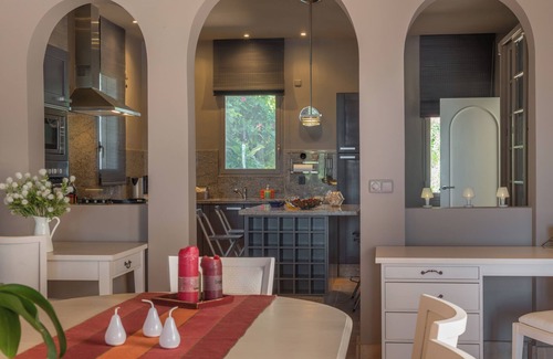 Benalup-Casas Vieja House | "Villa Orquidea" with pool, Wi-Fi, garden and terrace