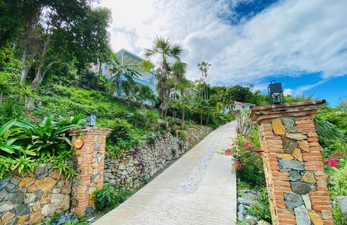 Waterfront Villa | Villa overlooking one of the BVI's finest beaches