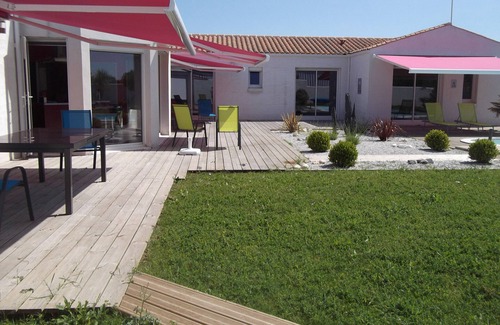 L'Echardiere Villa | Villa Oyala avec piscine, spacieuse et de qualité