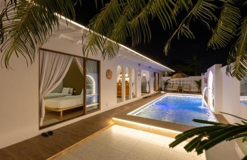 Central District Villa | Villa Paapa & Maama Luxurious Private Pool