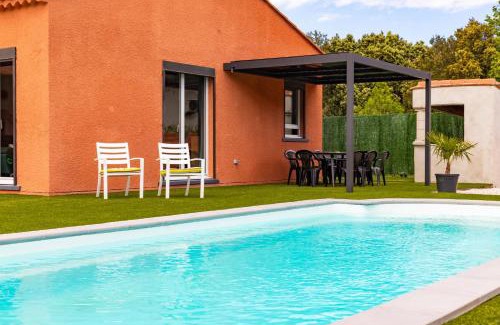 Les Cluses Villa | Villa paisible proche frontière espagnole avec piscine privée