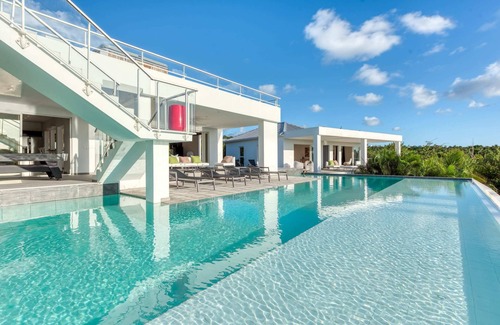 Plum Bay Villa | Villa Palm Bay Summar