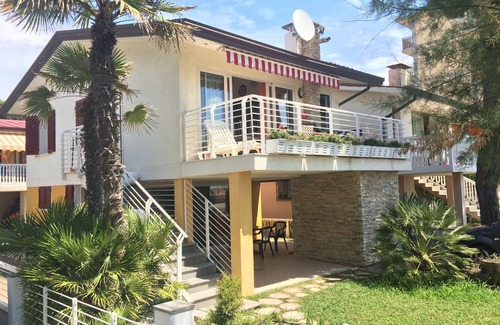 Bibione Ski Chalet | VILLA PALMA B - SEAVIEW AND WI-FI