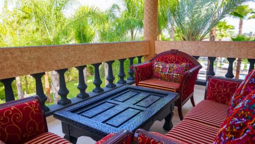 Oulad Hassoune Villa | Villa Palmyra, 8 suites et piscine chauffée