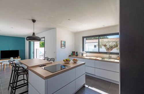 Saint-Palais-sur-Mer House | Villa Paloma