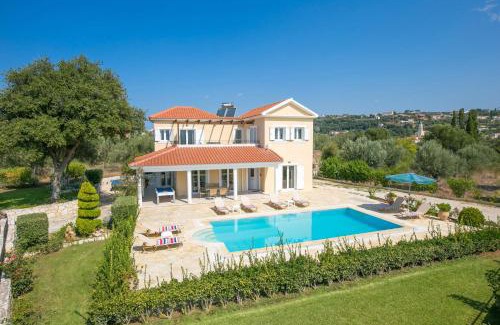 Svoronata Villa | Villa Panmaria by Villa Plus