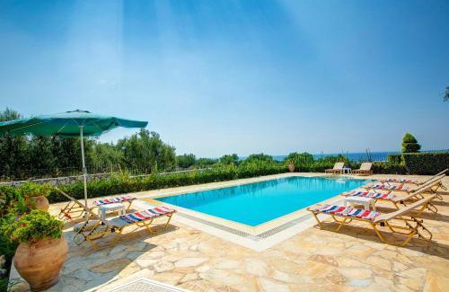 Svoronata Villa | Villa Panmaria by Villa Plus