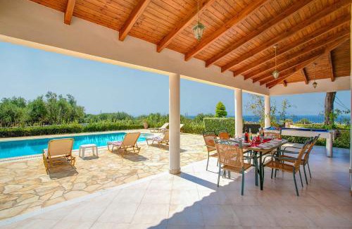 Svoronata Villa | Villa Panmaria by Villa Plus