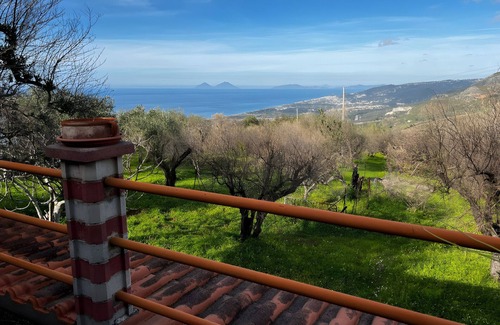 Militello Rosmarino Villa | Villa 'Panorama Scurzi' with Sea View, Wi-Fi and Air Conditioning
