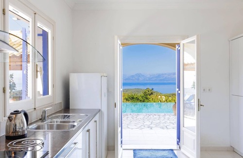 Agios Ilias Villa | Villa Panorama Julia by Villa Plus