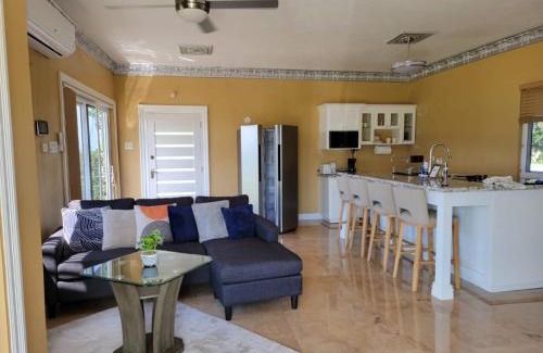 White House House | Villa Panorama