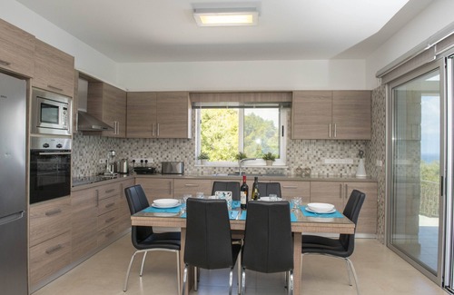Latchi Villa | Villa Paradise Blue, AMAZING Sea& Mountain Views,Walk to the Beach