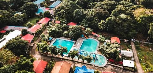 Mambajao Resort | Villa Paraiso Resort & Waterpark
