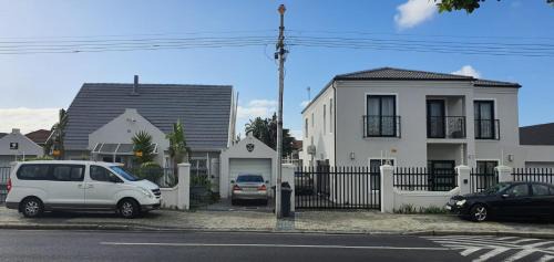 Cape Town Villa | Villa Parisienne Modern Guest house