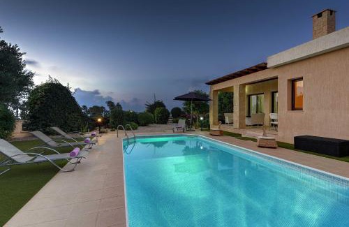 Latsi Villa | Villa Pashiana