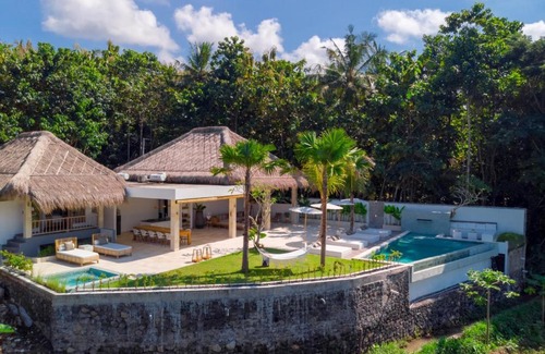 Tumbu Village Villa | Villa Passiondream including private cook & butlerservice