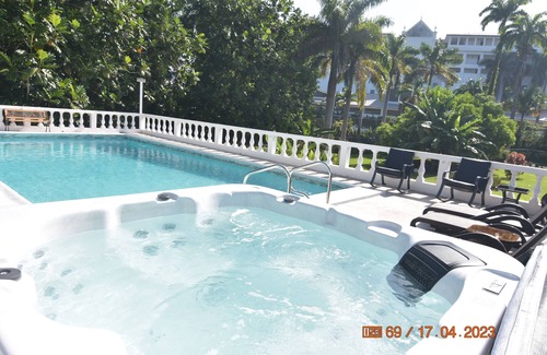Mammee Bay Villa | VILLA PATIENTLY WAITING IS A STUNNING NORTH COAST JAMAICAN GEM A DIAMOND RENTAL