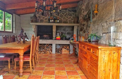 Nigran Ski Chalet | Villa Pazos, close to Playa América, and Bayona, Porto do Molle