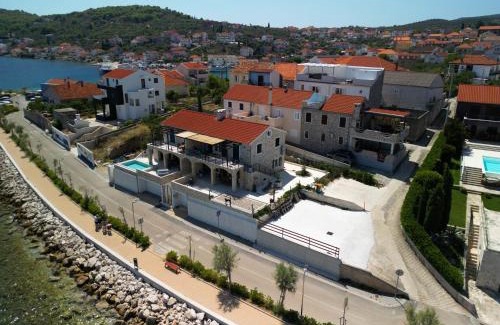 Kali Apartment | Villa Pearl of Kali, island Ugljan - first row to the sea