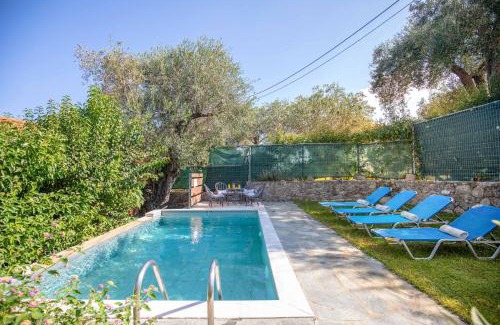 Chlomos Villa | Villa Pelagia Mare