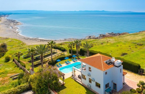 Nea Dimmata Villa | Villa Pelagos - Three Bedroom Villa, Sleeps 6