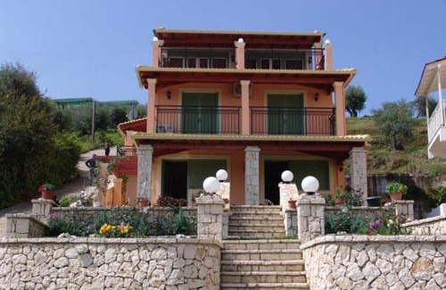 Messonghi Apartment | Villa Pepy