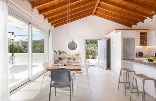 Kassiopi Villa | Villa Perlaki by Villa Plus
