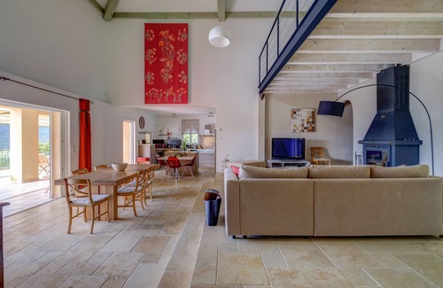 Bagnols-en-Foret House | VILLA PEROL, BETWEEN SEA AND MOUNTAIN