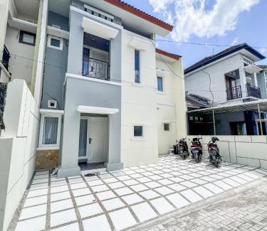 Mlati House | Villa Pesona Palagan