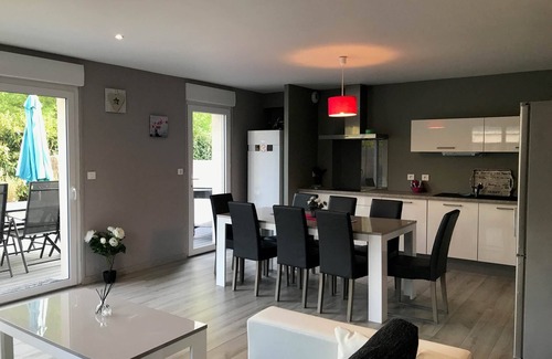 Merlimont House | Villa Pétales de Rose in Merlimont, with whirlpool bath, pets welcome