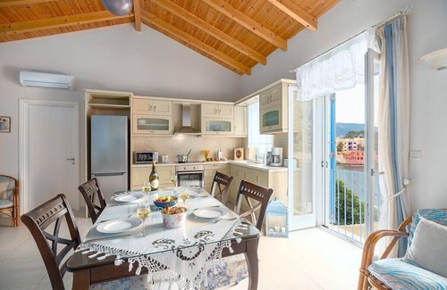Frourion Villa | Villa Petrino – Sea View Villa for 2 in Assos