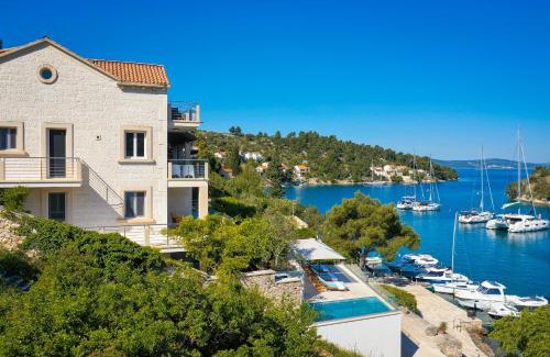 Bobovisca Villa | VILLA PHILIPPA - luxurious five-room villa - idyllic location - first row to the sea - spectacular view of the sea bay - unforgettable sunsets - 15 minutes from Supetar ferry port - free parking - private pool