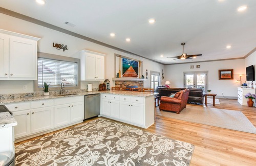 Hiawassee House | 'Villa Piccinni' on Lake Chatuge w/Views!