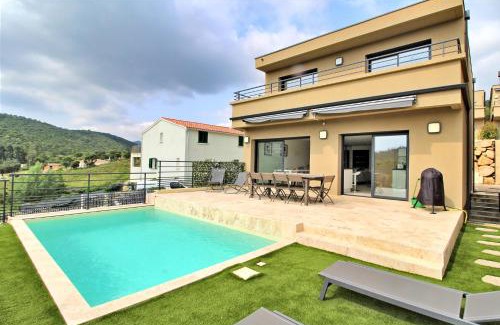 Favone Villa | Villa PIETRA 300m de la plage de Favone Piscine privée chauffée