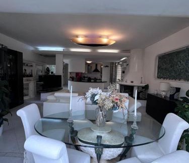 Colleferro Villa | Villa Pina b&b