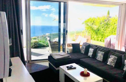 Estreito da Calheta House | Villa Pinheira II