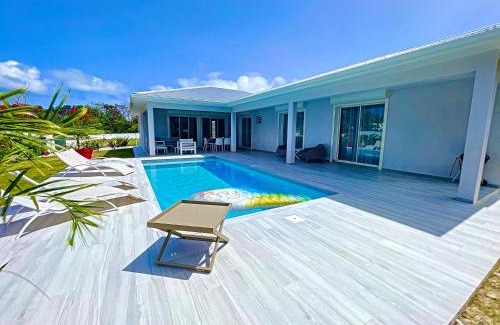 Saint-Francois Villa | Villa PINK