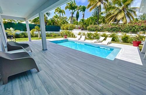Saint-Francois Villa | Villa PINK
