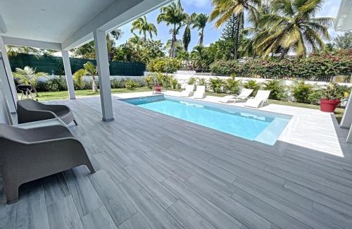 Saint-Francois Villa | Villa PINK