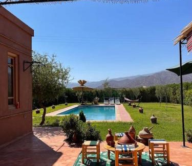 Eddir Villa | Villa, piscine sans vis à vis et hammam privé.