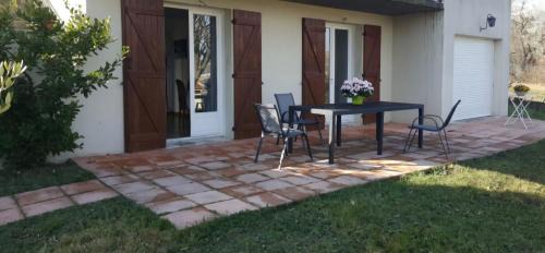 Les Martres-de-Veyre Apartment | Villa plain pied avec vue imprenable